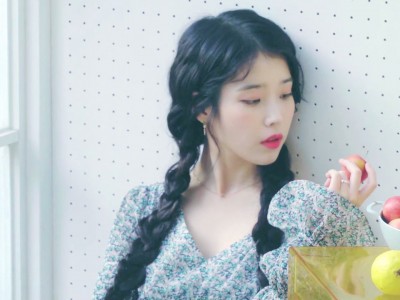 开云体育入口-绿茵场的战争与艺术