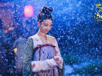 开云体育平台APP-以库里之名，当巨星光芒照亮团队篮球的未来