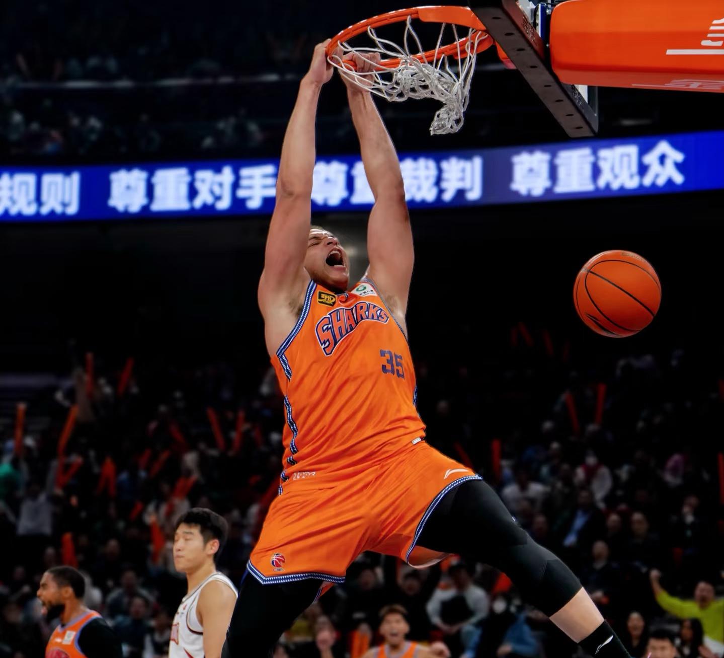 慕尼黑奋勇搏击,连胜干劲势不可挡 慕尼黑奋勇搏击,连胜干劲势不可挡