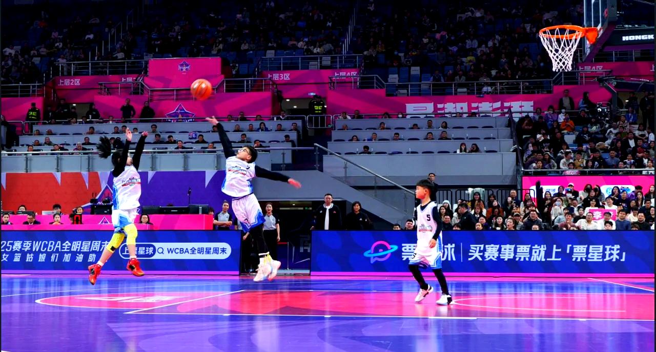 篮球明星们在国际赛场上大放异彩 篮球明星们在国际赛场上大放异彩