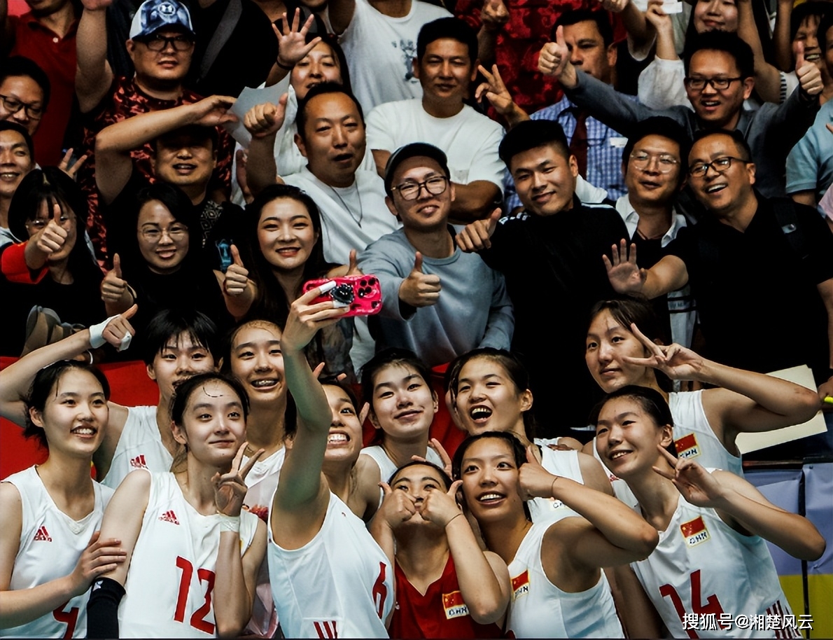 中国队力克法国队,桃田贤斗带队取胜 中国队力克法国队,桃田贤斗带队取胜